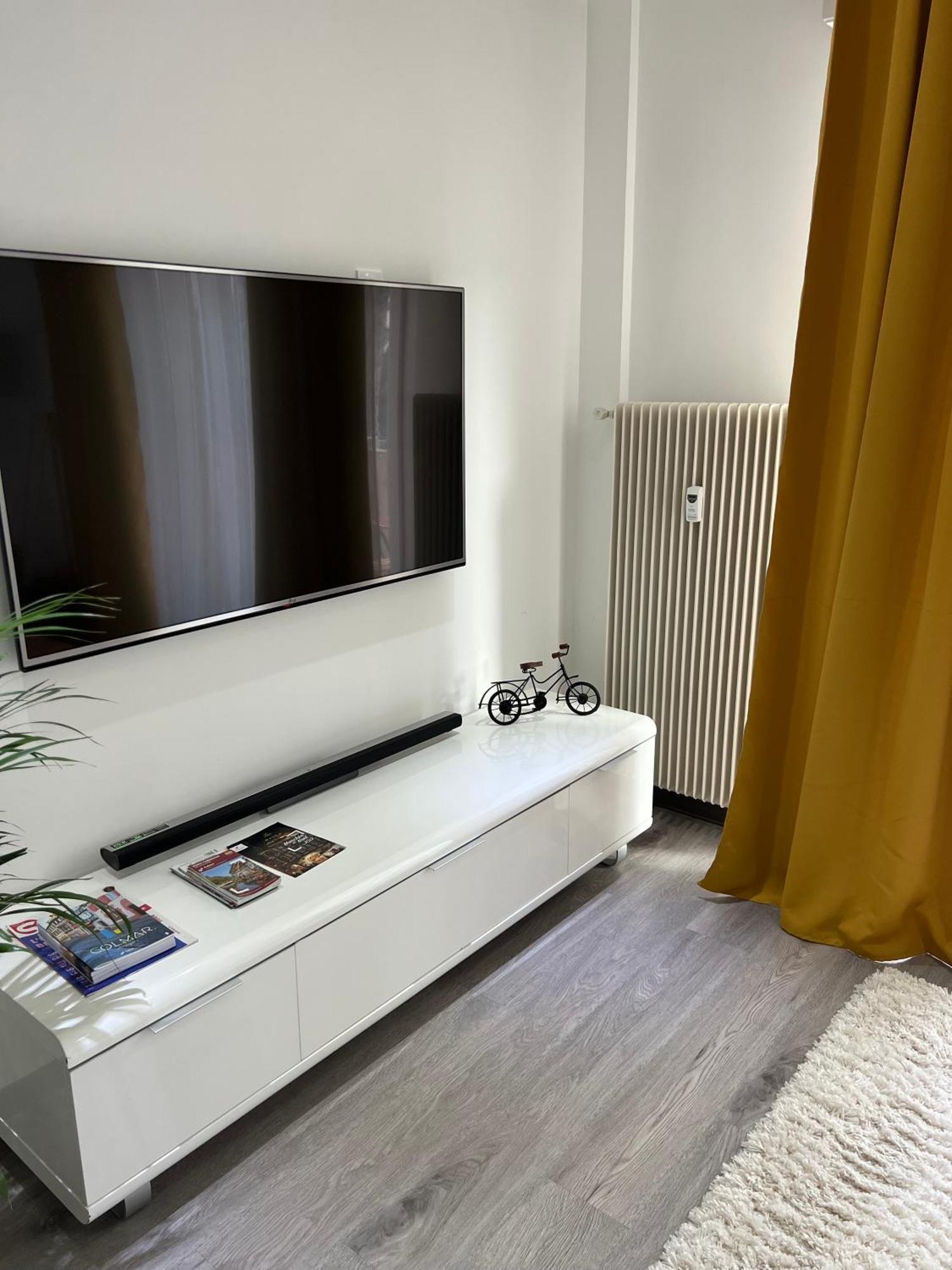 Superbe Appartement Lumineux Avec Parking Gratuit Wintzenheim Exterior foto